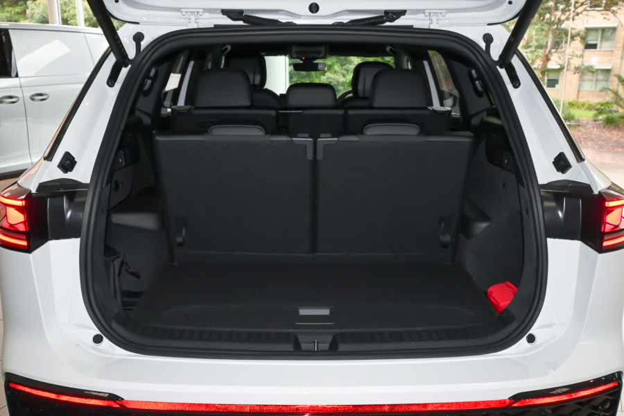 2025 Volkswagen Tayron R4 195TSI R-Line SUV