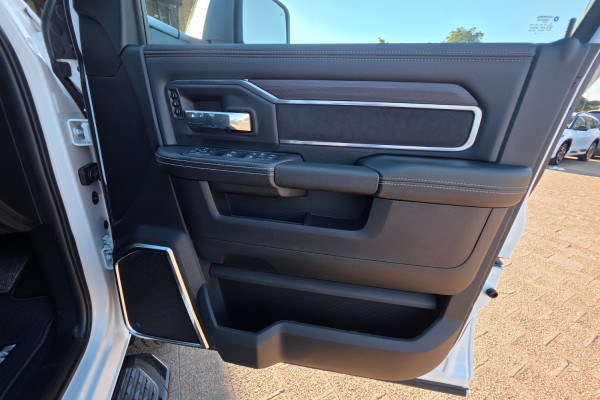 2026 Ram 2500 DJ Laramie Dual Cab Image 33