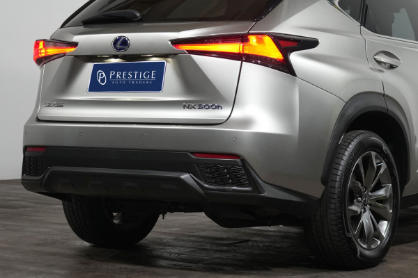 2021 Lexus Nx300h F-Sport +ep1 Hybrid (Fwd) SUV Image 8