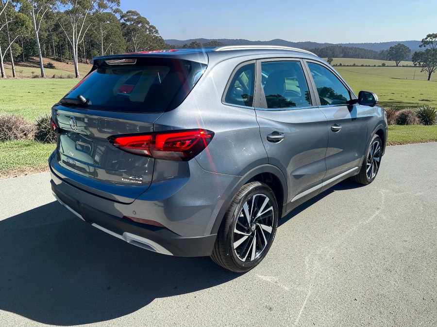 2025 MY26 MG ZS ZS32 Essence Hybrid+ SUV Image 3