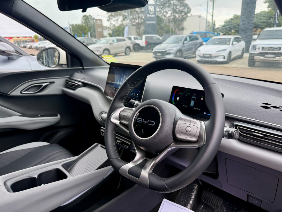 2025 BYD ATTO 1  Essential Hatch Image 9