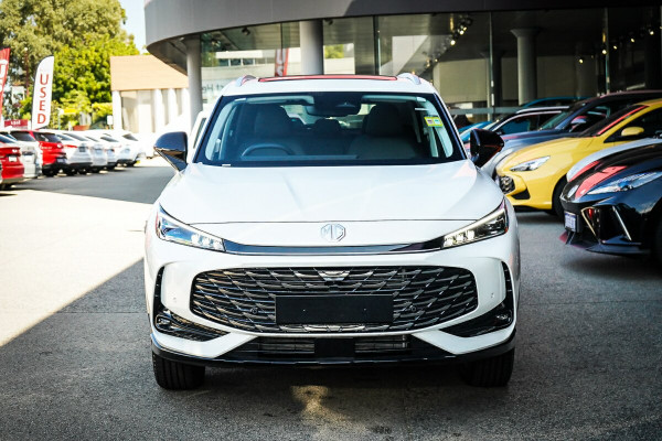 2025 MG HS AS33 Essence SUV Image 3
