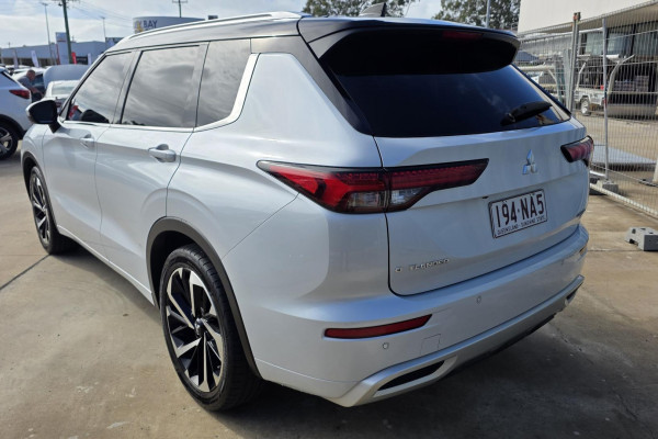 2023 Mitsubishi Outlander ZM Exceed Tourer SUV Image 5