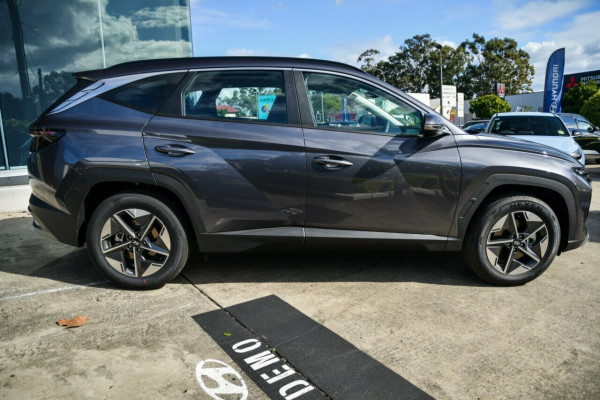 2026 Hyundai Tucson hybrid NX4.V4 Hybrid SUV Image 4