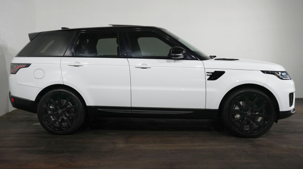 2020 Land Rover Range Rover Sport DI6 183kW SE SUV image 4