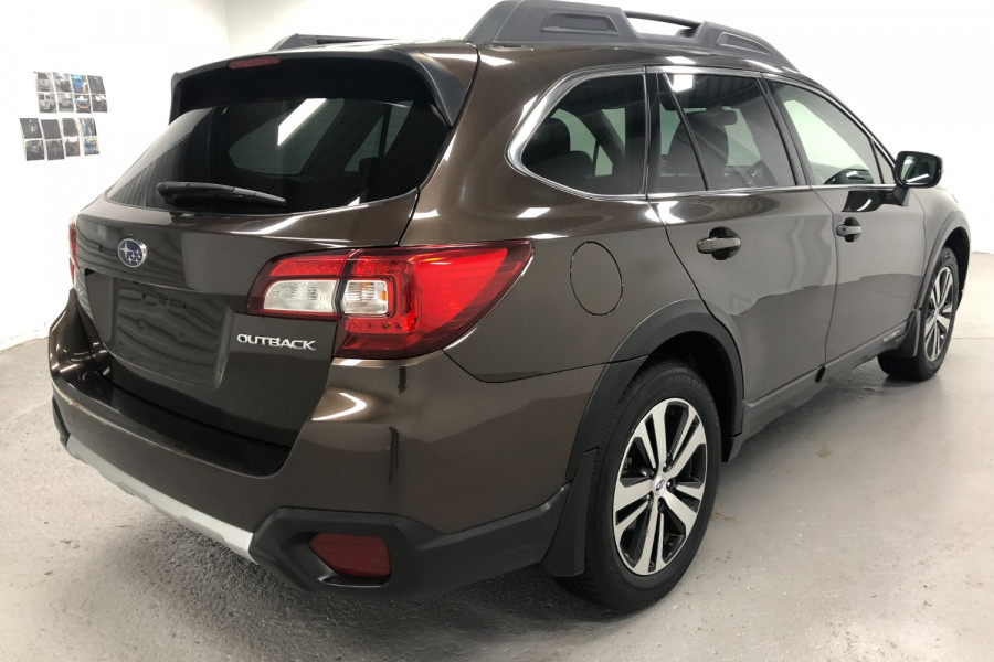 2019 Subaru Outback Premium Image 5
