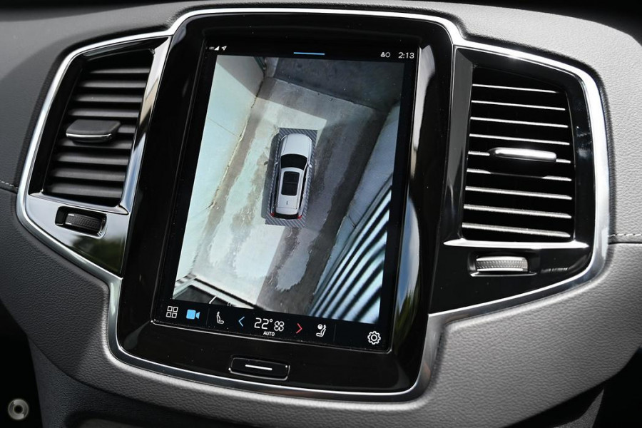 2024 Volvo XC90 L Series Recharge Ultimate T8 Plug-In Hybrid SUV Image 13