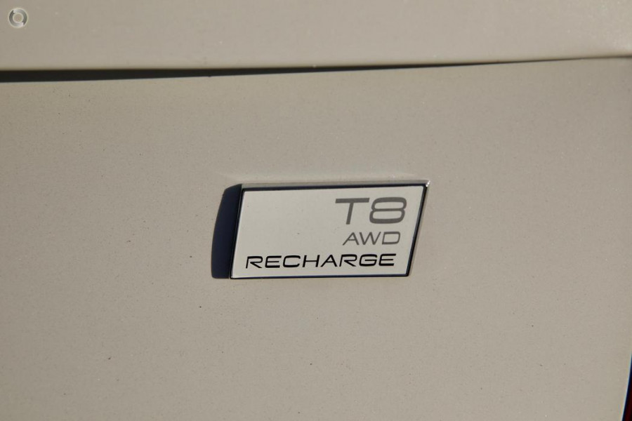 2024 Volvo XC90 L Series Recharge Ultimate T8 Plug-In Hybrid SUV Image 21