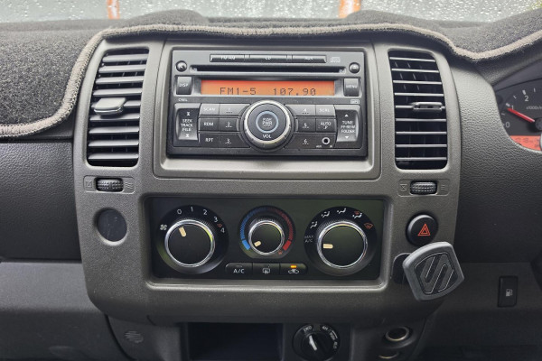 2015 MY14 Nissan Navara D40 Series 8 Silverline SE Dual Cab Pickup Image 22