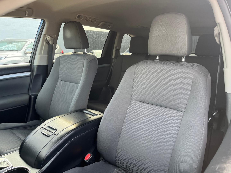 2017 Toyota Kluger GSU55R GX SUV Image 12