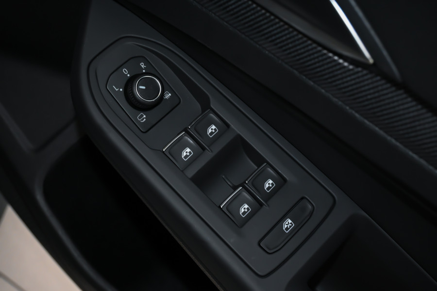 2025 [THIS VEHICLE IS SOLD]
