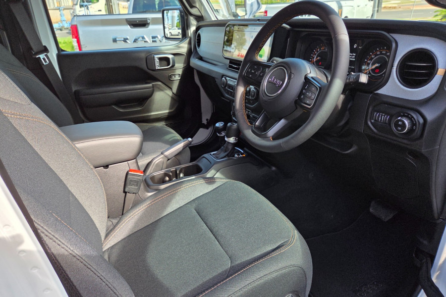  Jeep Wrangler Unlimited Sport S SUV Image 9