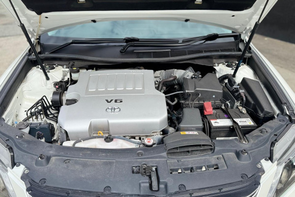 2017 Toyota Aurion GSV50R Presara Sedan Image 27