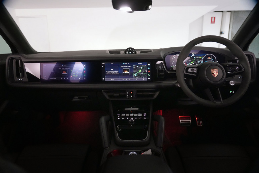 2026 Porsche Cayenne GTS SUV Image 14