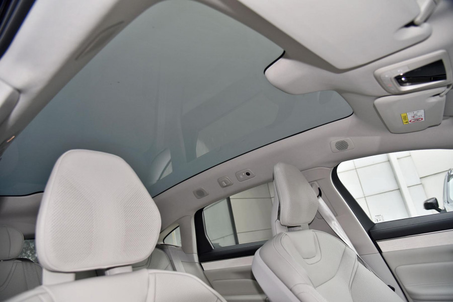 2025 MY26 Volvo ES90  Ultra Single Motor Sedan Image 16