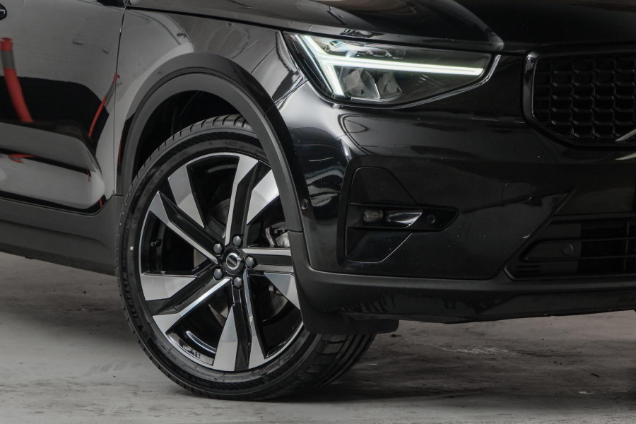 2023 Volvo XC40 XZ Ultimate B5 Dark SUV