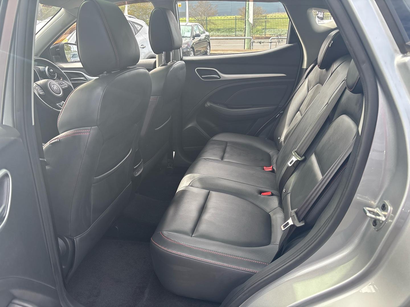 2023 MG ZST  Essence SUV Image 18
