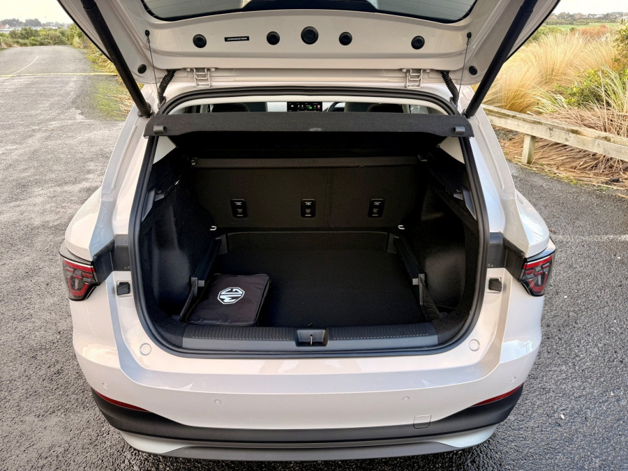 2026 MG MGS5 EV ZS3EM Essence 49 SUV Image 12