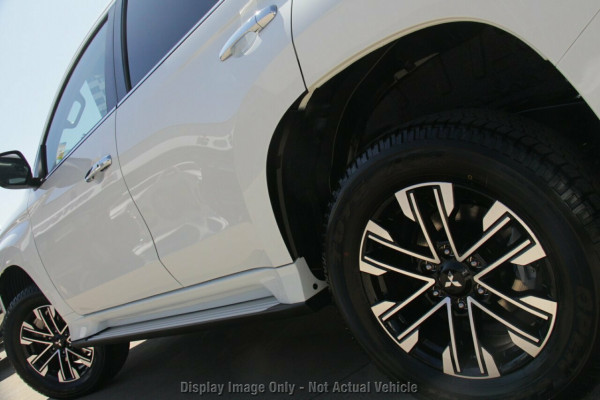 2024 Mitsubishi Pajero Sport QG GLS SUV Image 4