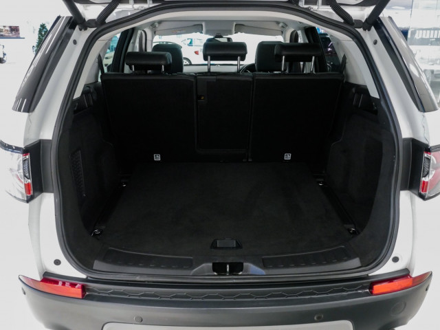 2015 MY16.5 Land Rover Discovery Sport L550 SD4 SE Suv Image 9