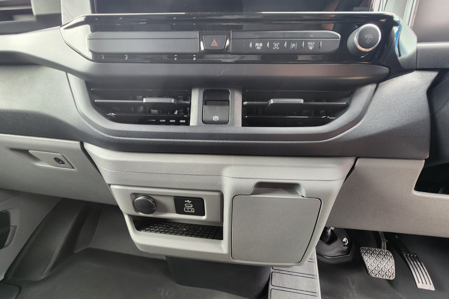 2024 MY24.50 Ford Transit Custom AV Sport SWB Van Image 11