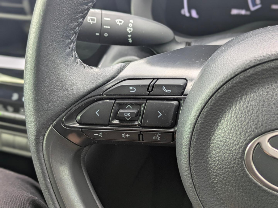 2024 Toyota Yaris Cross MXPJ10R GX SUV Image 16