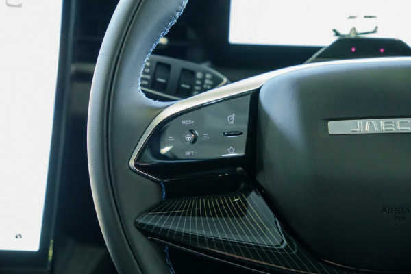 2026 Jaecoo J5 No Series EV Summit SUV Image 12