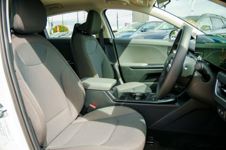 2025 Kia K4 CL4m Sport Sedan Image 17