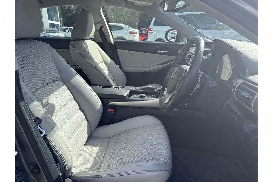 2015 Lexus IS GSE31R IS350 Luxury Sedan Image 13