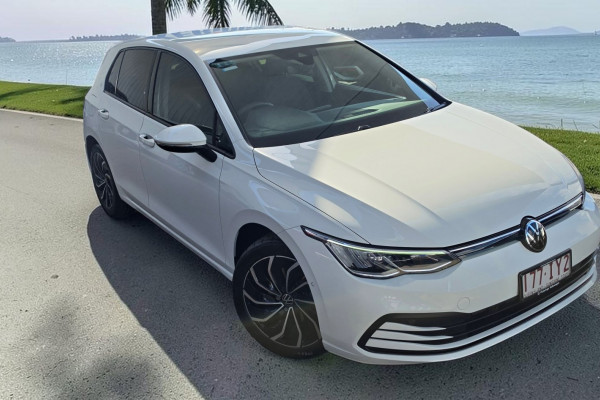 2023 Volkswagen Golf 8 110TSI Life Hatch Image 1