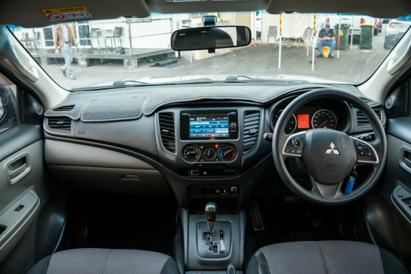 2016 Mitsubishi Triton MQ GLX+ Ute Image 14