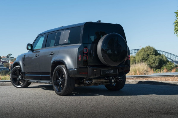 2022 Land Rover Defender L663 110 P525 SCV8 SUV Image 2