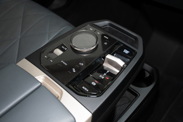 2022 BMW iX xDrive40 Sport SUV Image 17