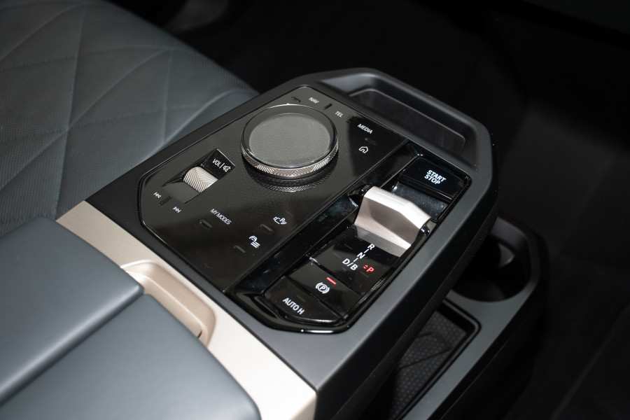 2022 BMW iX xDrive40 Sport SUV Image 17