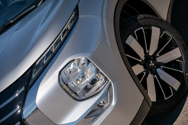 2025 Mitsubishi Outlander ZM Aspire SUV Image 6