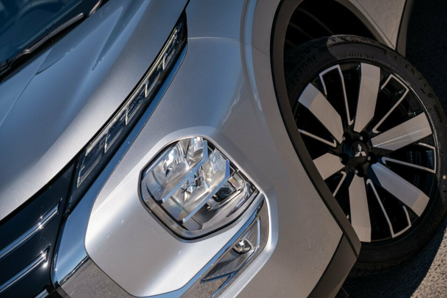 2025 Mitsubishi Outlander ZM Aspire SUV Image 6
