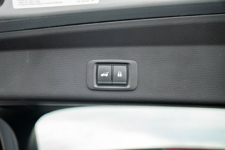 2023 Mitsubishi Outlander ZM Exceed SUV Image 9