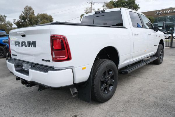 2026 Ram 2500 DJ Laramie Ute Image 4