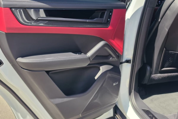 2024 Porsche Cayenne E3 II Tw.Turbo GTS Coupe Image 39