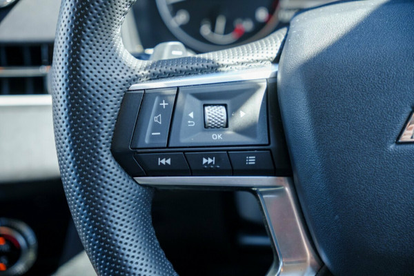 2024 Mitsubishi Outlander ZM LS SUV Image 11