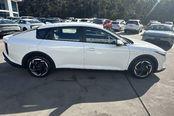 2024 MY25 Kia K4 CL4m Sport Sedan Image 3