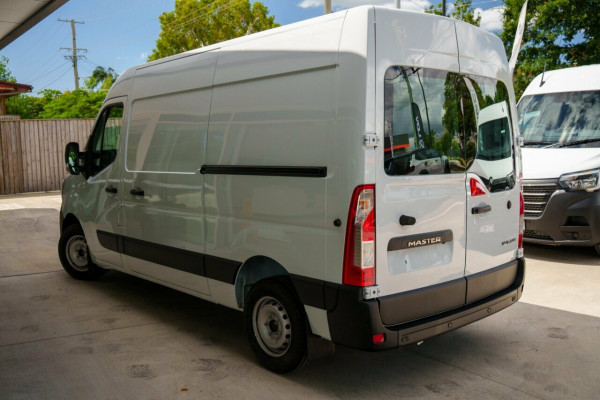2025 Renault Master X62 Phase 2 Pro 110kW MWB Van