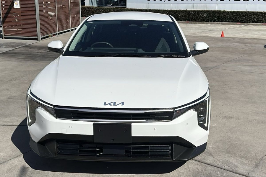 2025 Kia K4 CL4m Sport Sedan Image 9