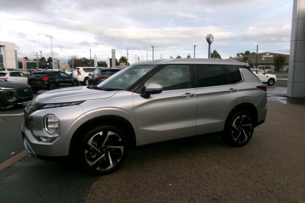 2023 Mitsubishi Outlander ZM Aspire SUV Image 3