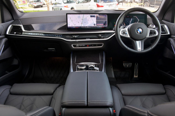 2025 BMW X5 G05 LCI xDrive30d M Sport SUV image 4