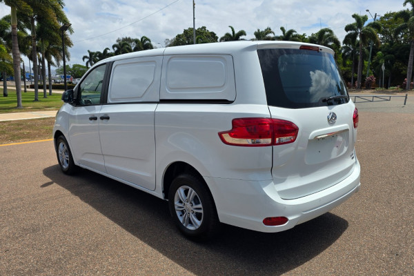 2026 MY25 LDV G10 SV7C + Van Image 12