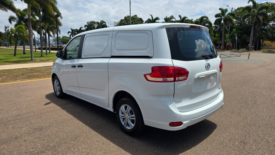 2026 MY25 LDV G10 SV7C + Van Image 12