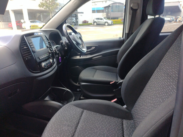 2021 Mercedes-Benz Vito 447 Van image 9