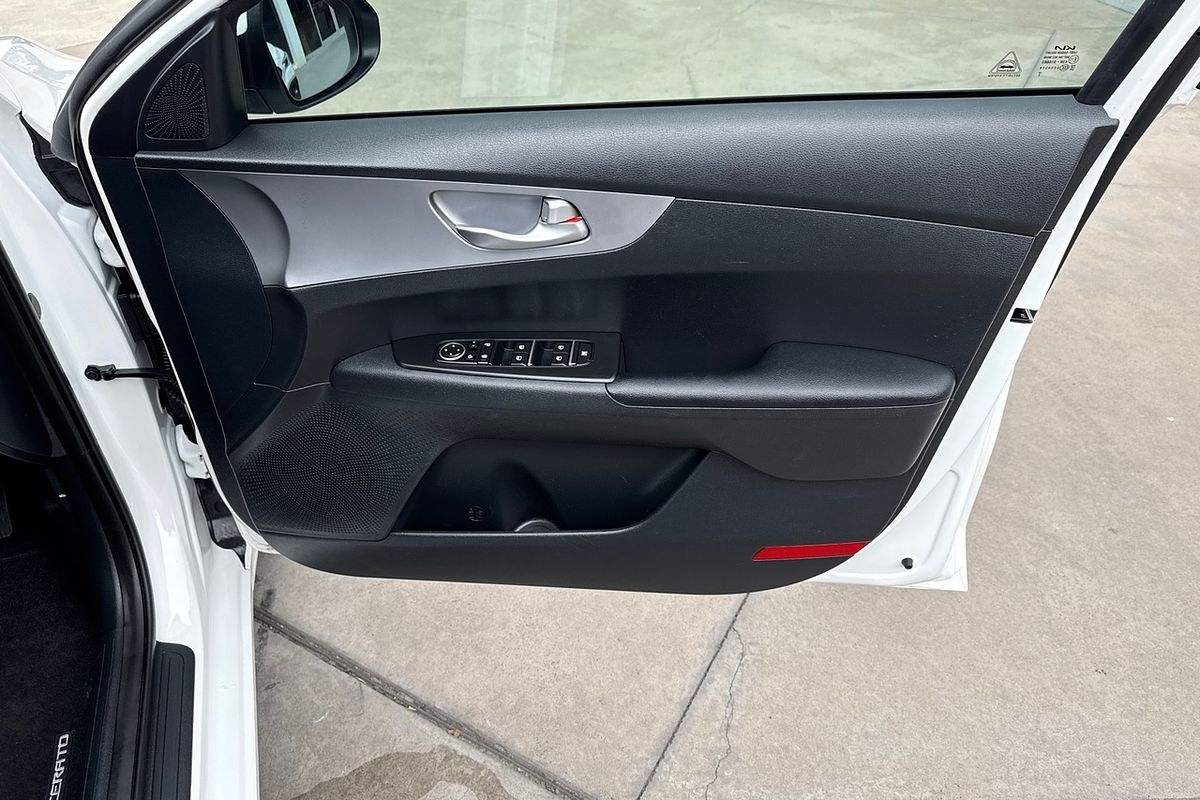 2024 Kia Cerato BD S with Safety Pack Hatch Image 5