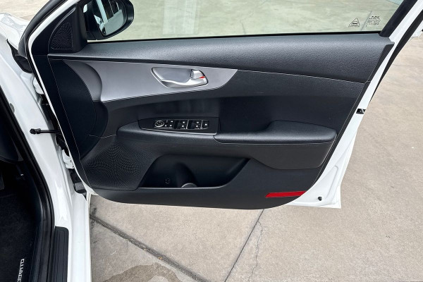 2024 Kia Cerato BD S with Safety Pack Hatch Image 5
